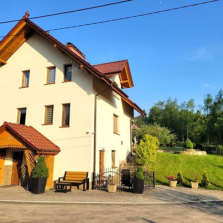 Willa Beskidzka Myślenice Exteriör bild